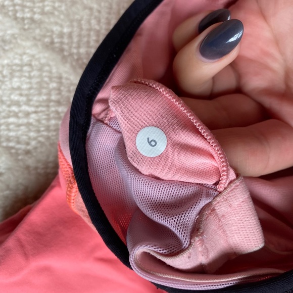 Lululemon color-blocked tank w built in bra - Picture 2 of 4